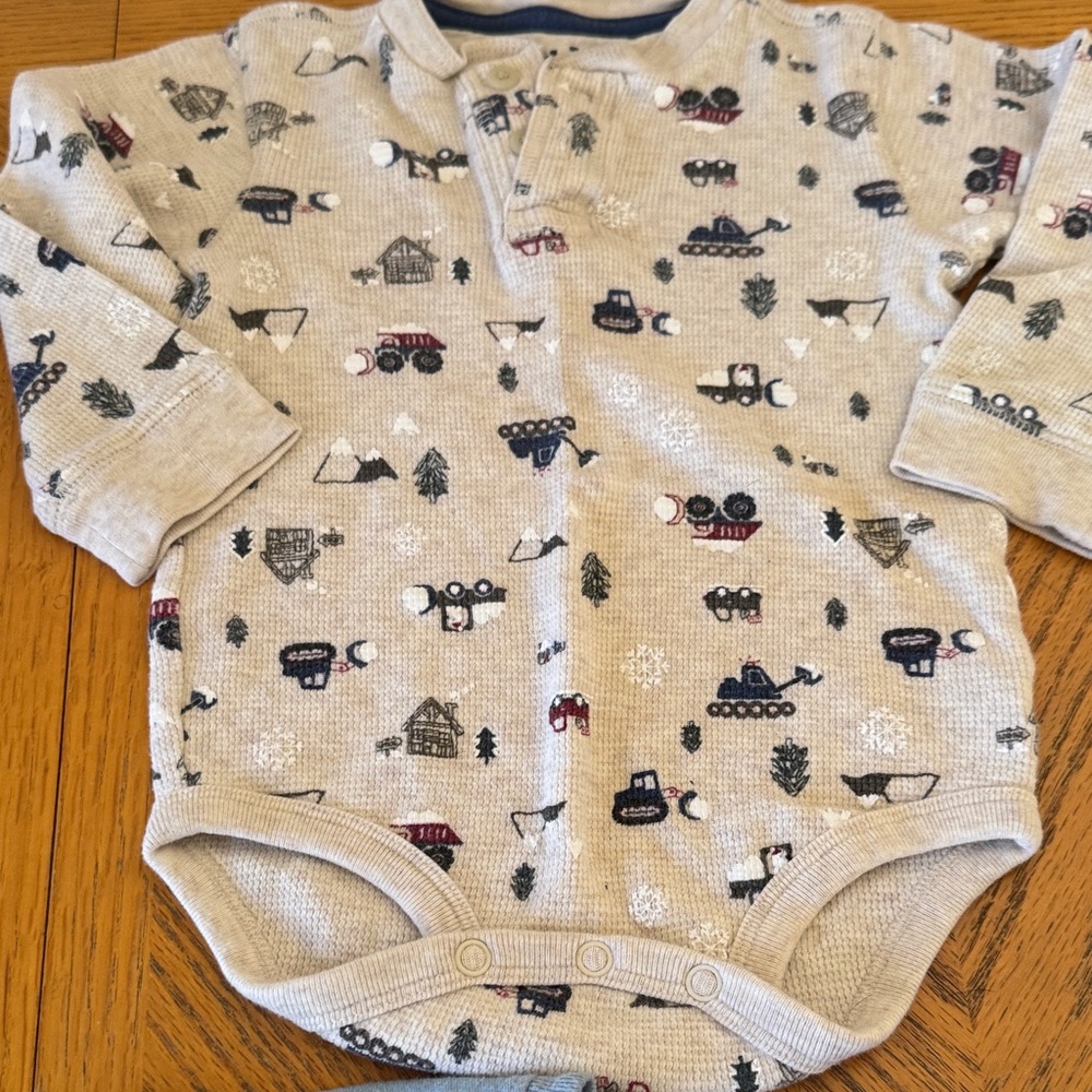 Shirt bundle - Picture 3 of 9